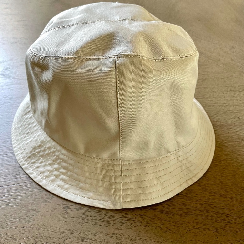 Burberry Bucket Hat (Reversible)